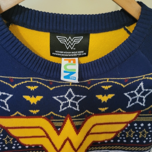 Wonder Woman Sweater Fun.com - Picture 3 of 3